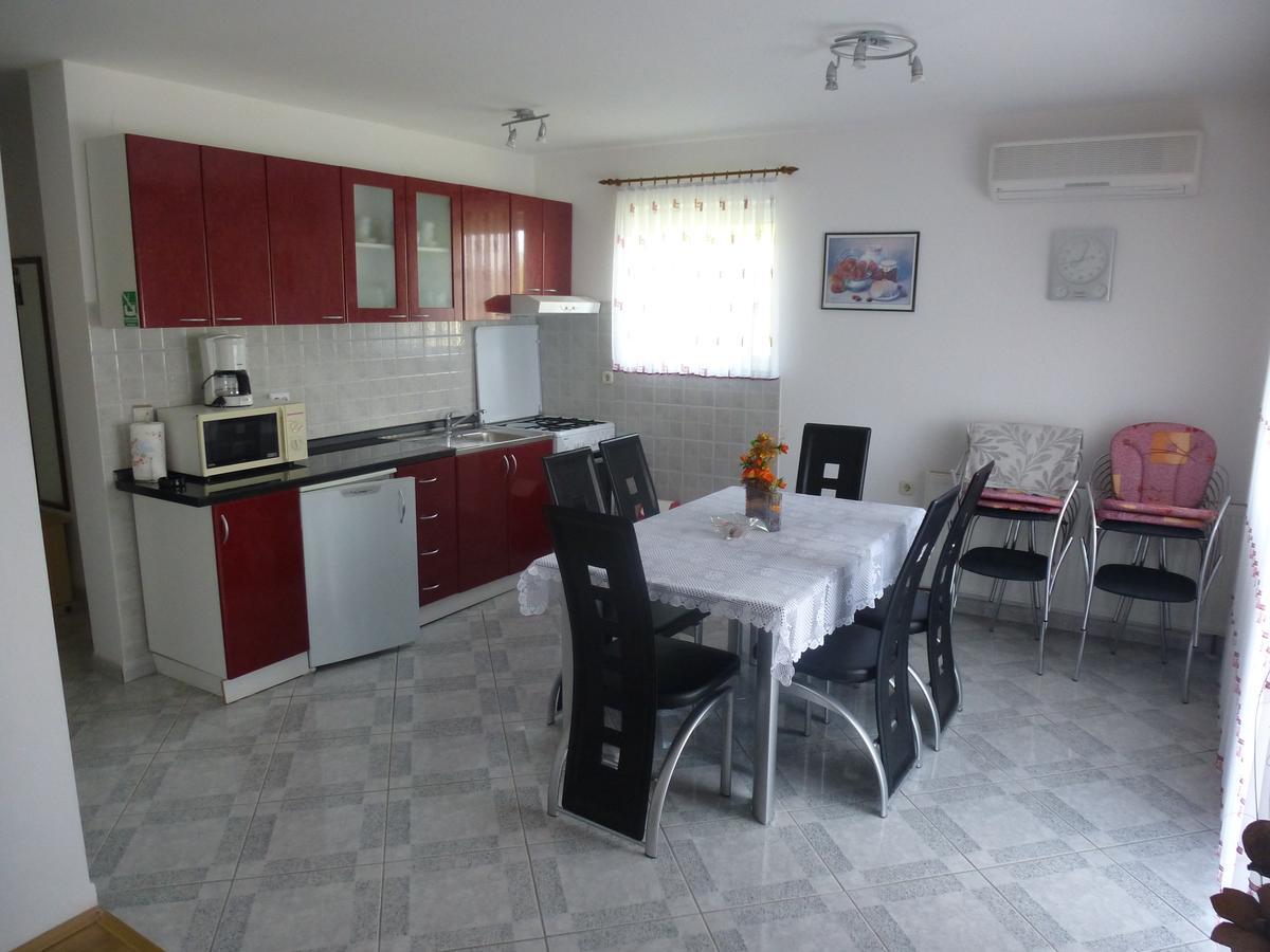 Apartments Mise Ogulin Exterior foto